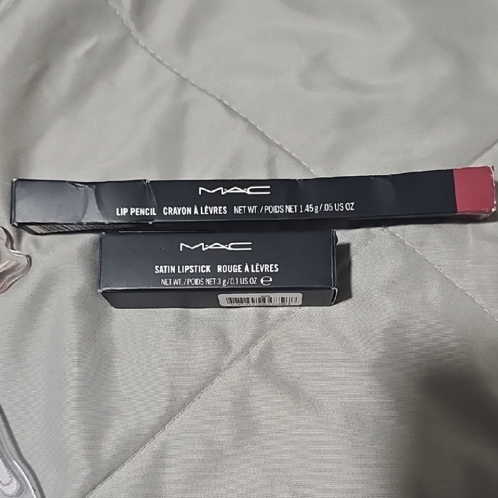 MAC Cosmetics Pink Lipstick and Pencil Duo